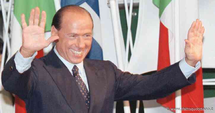 Berlusconi, a un anno dalla morte l’omaggio di Mediaset a reti unificate (e di Vespa sulla Rai). Ad Arcore la messa con Fascina e la famiglia