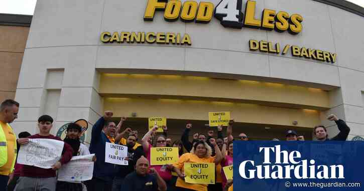 ‘We’re not backing down’: US grocery workers take on Kroger with strike vote