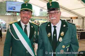 Franz Güniker für 75-jährige Mitgliedschaft bei den Schützen geehrt
