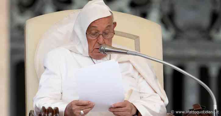 Papa Francesco ai preti: “Le omelie devono durare al massimo 8 minuti, altrimenti la gente si addormenta”