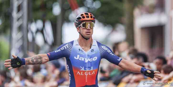 Dylan Groenewegen klopt Kristoff met minimaal verschil in openingsrit Ronde van Slovenië