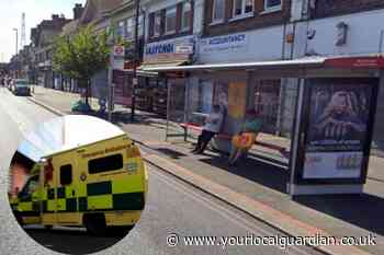 Wrythe Lane Carshalton: Two taken to hospital after crash