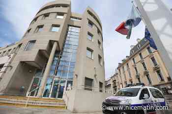 Interpellé pour outrage et rébellion sur policiers, un homme tapisse sa cellule d’excréments au commissariat de Cannes