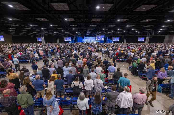 Southern Baptists reject formal ban on churches with any women pastors