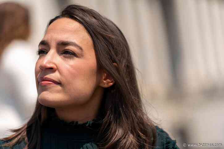 AOC hosts discussion on antisemitism and its threat to democracy