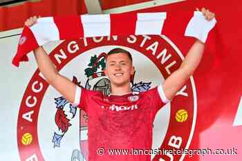Accrington Stanley sign Josh Knowles from Boston United