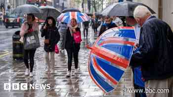 UK economy fails to grow during wet April