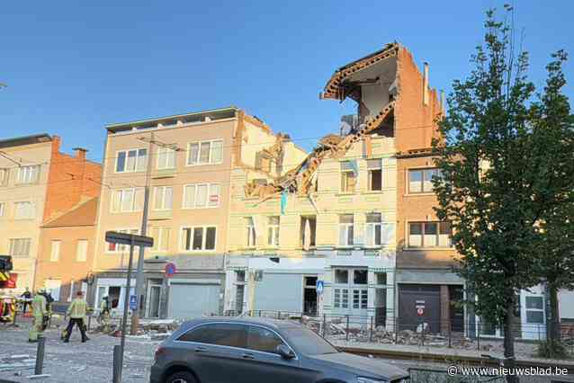 “Er is sprake van slachtoffers”: hulpdiensten massaal ter plaatse na ontploffing in appartementsgebouw