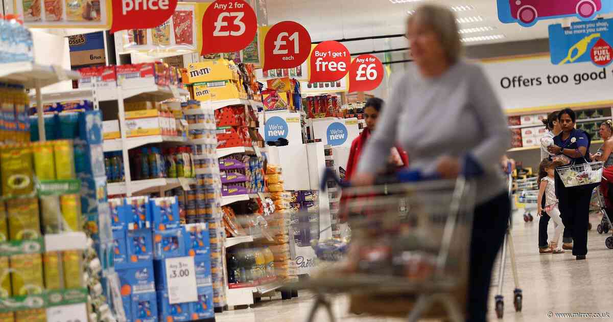 Woman praises confused man for asking her 'awkward question' in supermarket