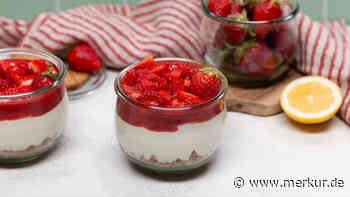 Das Blitz-Dessert ist das beste, was der Sommer zu bieten hat: Erdbeer-Cheesecake im Glas