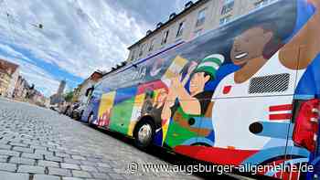 Der EM-Bus steht in Augsburg: Die Serben sind in der Stadt