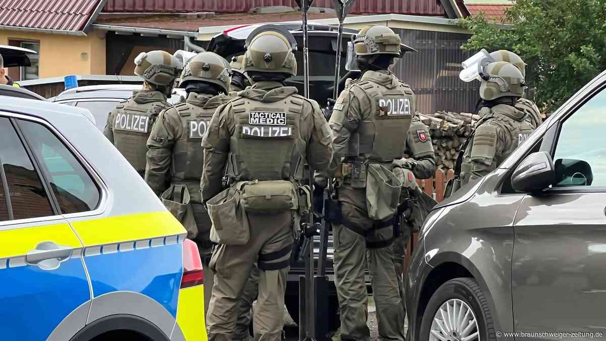 SEK-Einsatz im Harz: Polizei ist bei Bad Sachsa im Großeinsatz