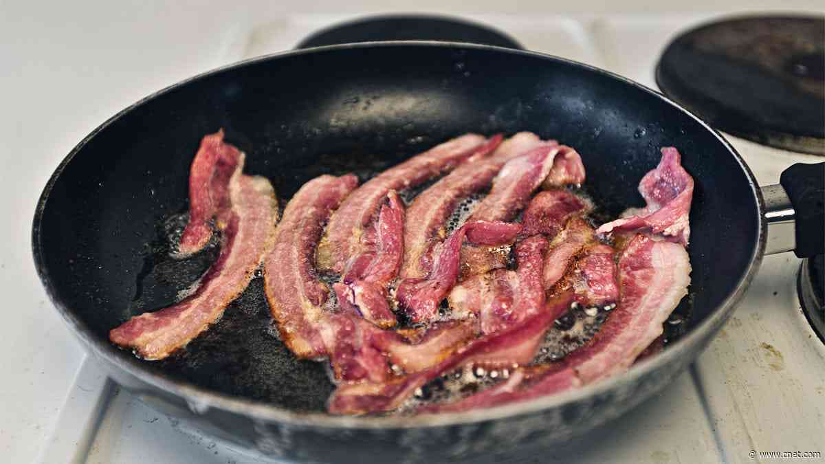 Don't Toss Bacon Grease. Here Are 9 Ways to Use It Instead     - CNET