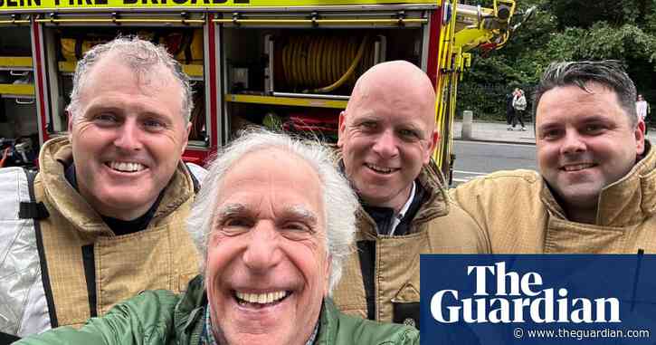‘Firemen are some of my favourite human beings’: evacuated hotel guest turns out to be Henry Winkler