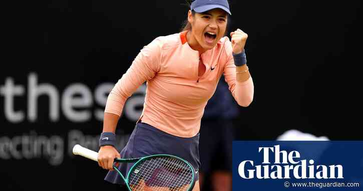 Raducanu copes with windy conditions to breeze into Nottingham last eight
