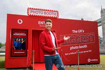 Vodafone creates UK's largest photo booth as part of new network launch