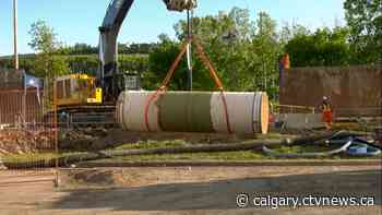 Work stopped: 2 workers injured at Calgary water main break