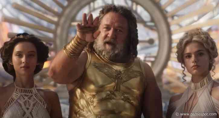 Russell Crowe Talks Superhero Movies: "These Are Jobs"