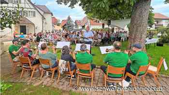 Erdbeerfest Mötzingen: Gottesdienst im Grünen eröffnet  beliebtes Fest