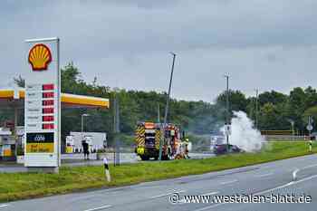 Auto brennt an A30-Tankstelle: Wie gefährlich ist so ein Einsatz?