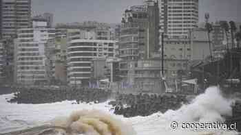 Valparaíso y Viña del Mar enfrentan marejadas por el sistema frontal
