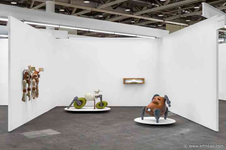 The Best Booths at Liste, from Felted Tableaux to Dystopic Drawings of Stately Museums