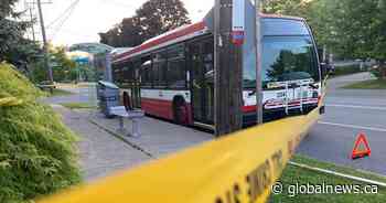 2 teens arrested in stabbing on Toronto transit bus: police