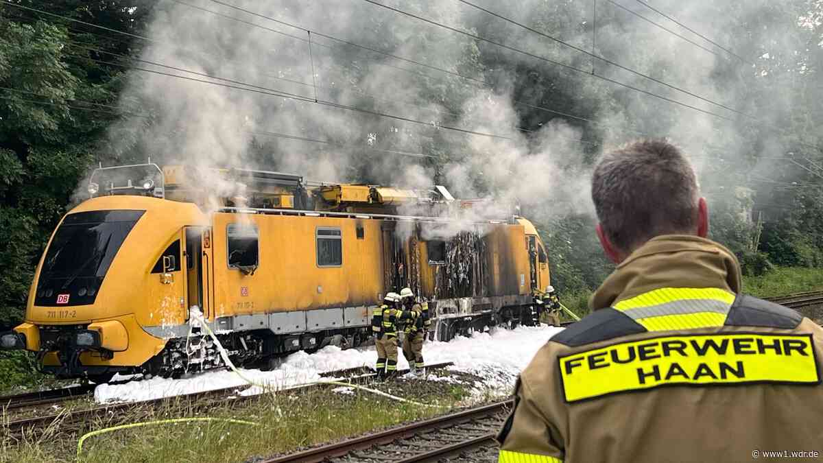 Bahn-Chaos rund um Haan durch brennenden Bauzug