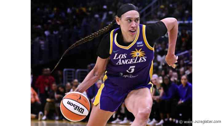 Sparks reward Dearica Hamby with 1-year contract extension
