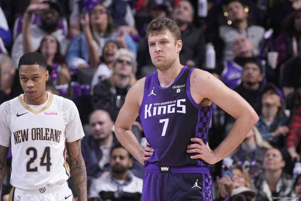 Report: Kings' Vezenkov wants to stay in NBA despite rumors