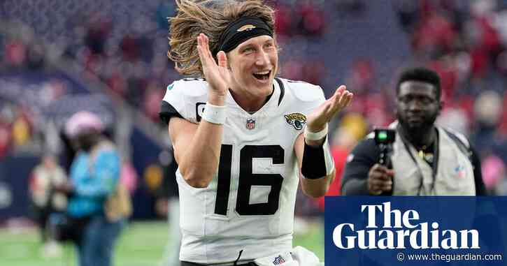 Jaguars reportedly sign QB Trevor Lawrence to $275m contract extension