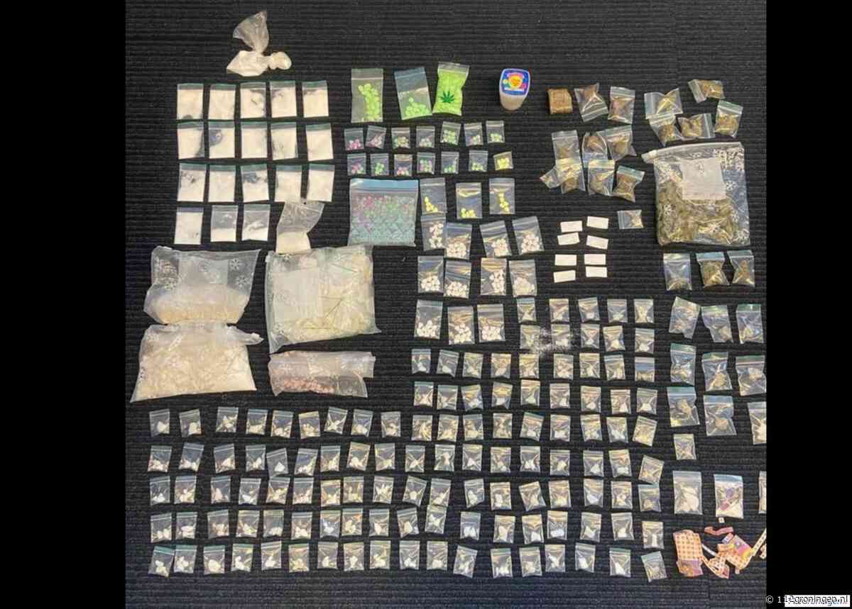 Grote hoeveelheid drugs aangetroffen in woning Groningen