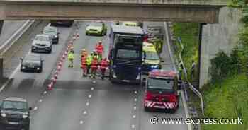 M6 traffic UPDATE: Huge crash shuts major UK motorway with 90 minute delays