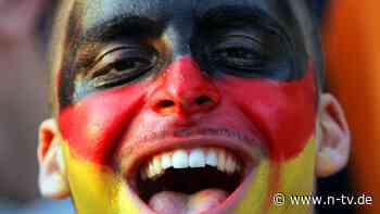 Patriotismus bei der Fußball-EM: "Aus Anfeuern wird schnell Rassismus"
