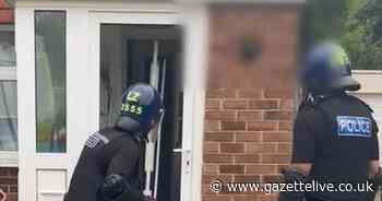 Watch police raid suspected class A dealer's Marton home after he arrives back from holiday