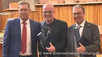 Wolfsburger Oberarzt Dr. Axel Gänsslen in Tschechien geehrt