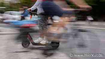 Holzkirchen: Polizei untersagt Weiterfahrt für E-Scooter-Fahrer, der ignoriert das
