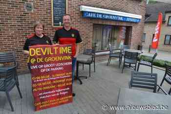 Café De Groenvink plaatst opnieuw groot scherm voor matchen van Rode Duivels: “Bij een doelpunt springt iedereen recht”