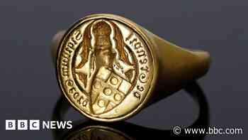 Former PM's ring found in a field sells for £9,500