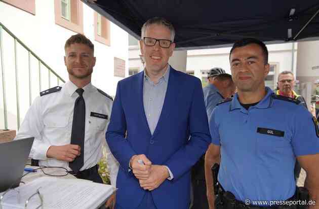 POL-DA: Heppenheim: Fahrradmesse beim Landratsamt/Polizei codiert und registriert 65 Fahrräder