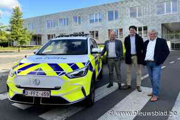 Primeur bij de politiezone Meetjesland: gloednieuwe elektrische politieauto voorgesteld
