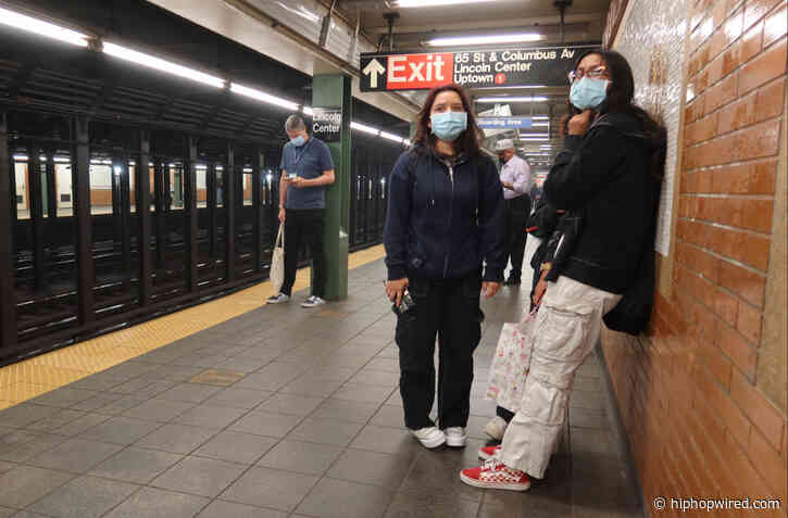 New York Gov. Kathy Hochul Considering Banning Face Masks In Subway