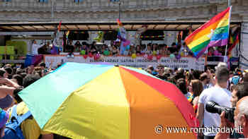 Il M5S Roma propone una multa di 500 euro agli omofobi