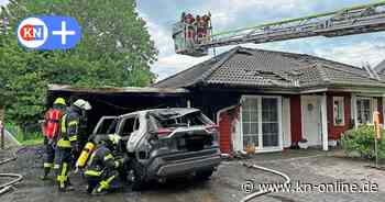 Feuer in Bühnsdorf bei Bad Segeberg: Autobrand springt auf Wohnhaus über