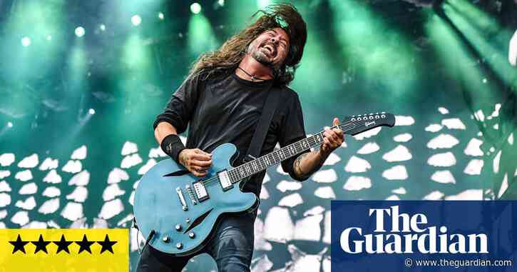 Foo Fighters review – beloved rockers thunder back from trauma with thrilling intensity