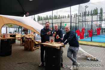 Sportieve zomerbar B@r Padel opent achter Slijkweg: “Hopelijk zien we Duivels op ons groot scherm kampioen worden”