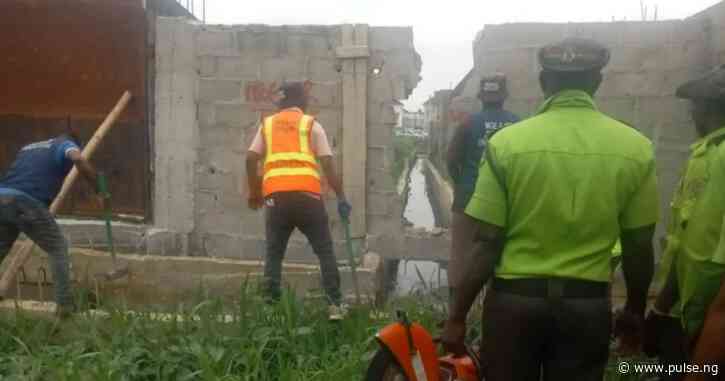 Flood: Lagos demolishes OPC shrines, gates, fences, security post in Okota