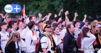 Public Viewing in Hannover: 5000 Fans feiern auf dem Waterlooplatz