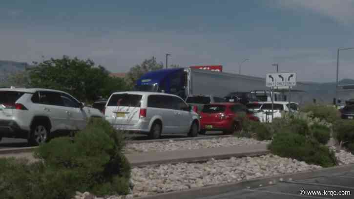 Traffic: Parts of I-40 shut down in both directions in northeast Albuquerque
