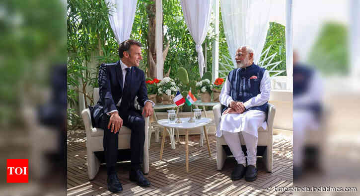 PM Modi, Macron agree to boost defence ties, push 'Make in India'